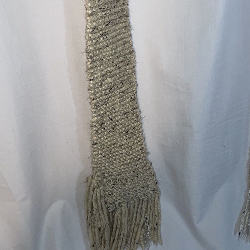 Knit scarf  - Picture 3 of 8